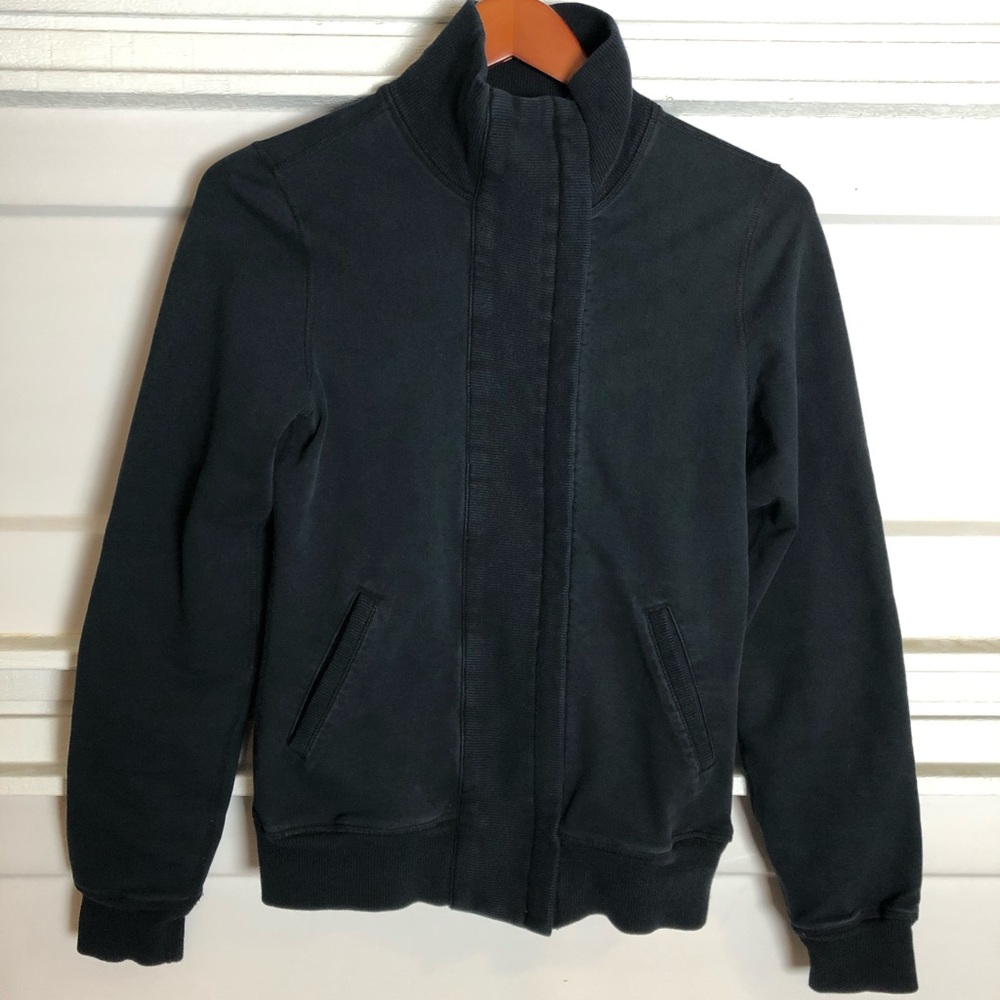 Lululemon Women’s Athleisure Workout Sweatshirt